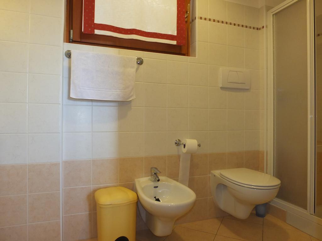 Appartamenti Donini Alfredo Molveno Habitación foto